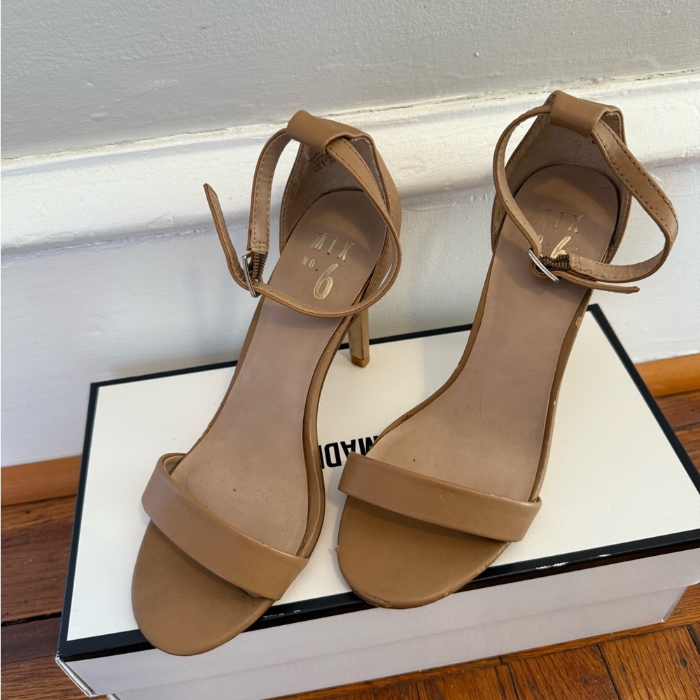 Mix No. 6 Tan Heels
